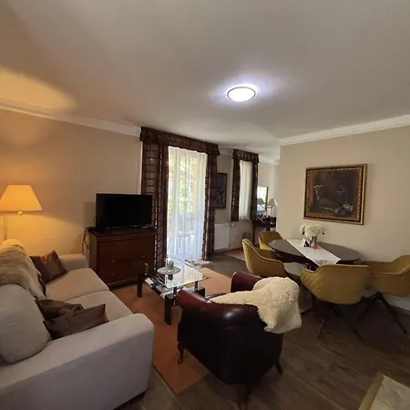 Golf Lux Apartament *